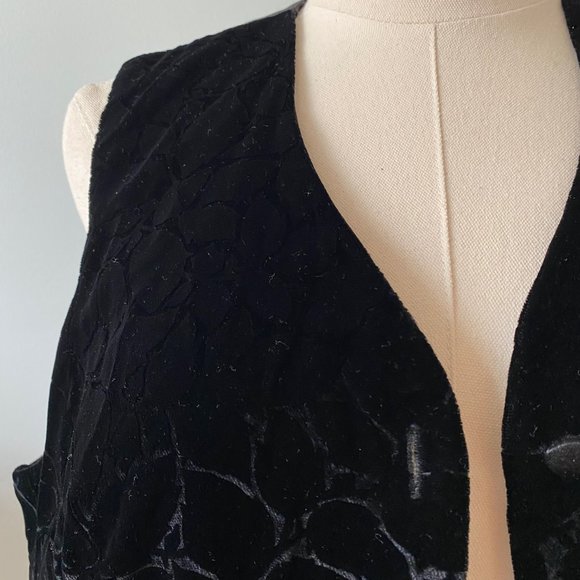 Vintage Cleo Lined Black Velvet Vest (Women's Small) - Picture 2 of 11